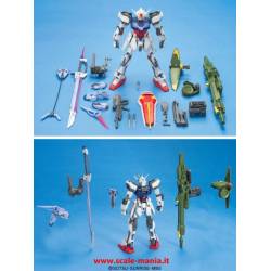 GAT-X105 Launcher / Sword Strike Gundam scala 1:100 MG by Bandai