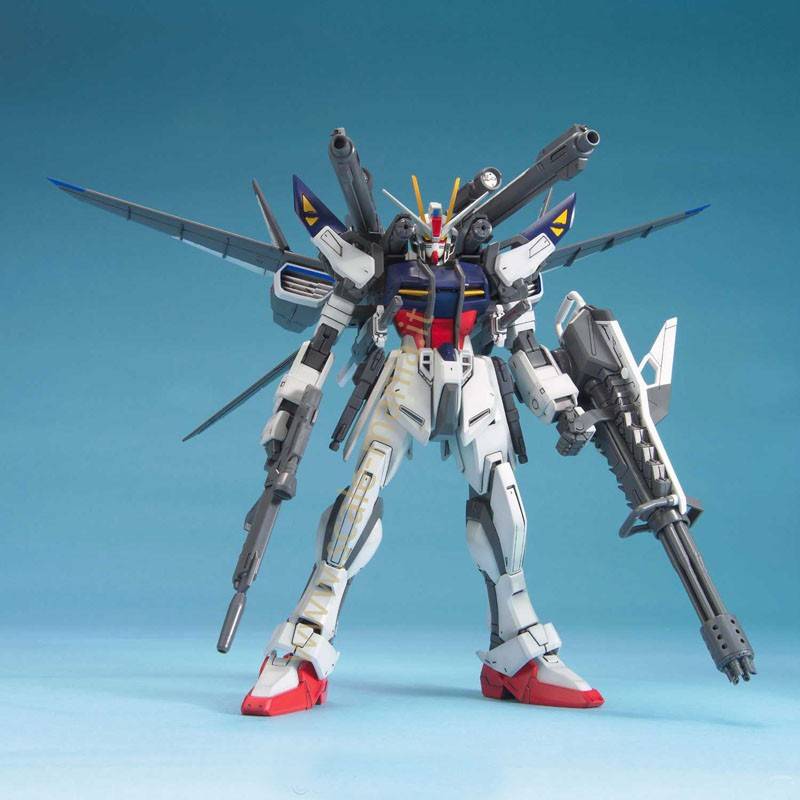 Lucas's Strike E + I.W.S.P. scala 1:100 Master Grade by Bandai