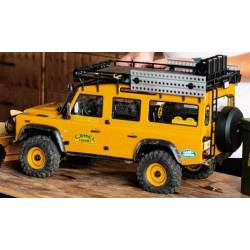 Land Rover Defender 110 CAMEL TROPHY FCX10 RTR by FMS