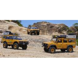 Land Rover Defender 110 CAMEL TROPHY FCX10 RTR by FMS