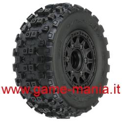 Coppia gomme BADLANDS MX su cerchi neri x Short Course 1:10 by Pro-Line